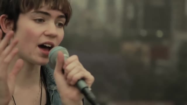Grimes - Crystal Ball (Live from a Mexico City's rooftop)